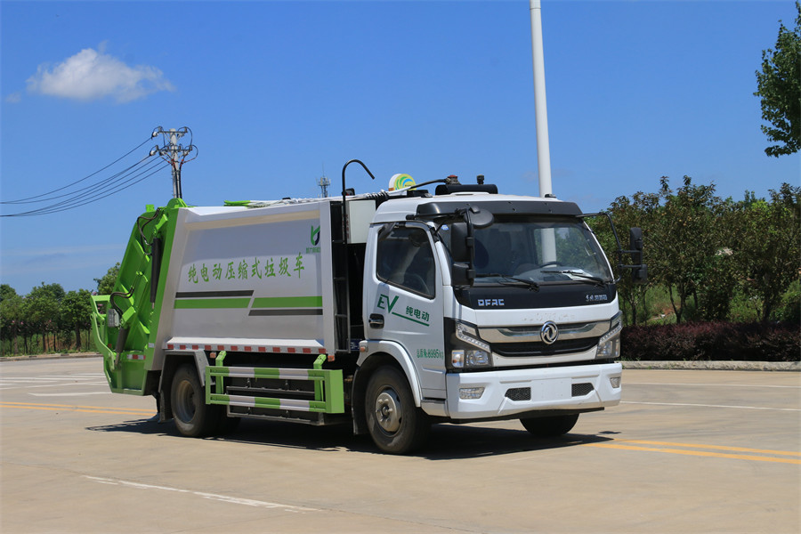 9方東風(fēng)多利卡D7新能源純電動壓縮垃圾車 凱力